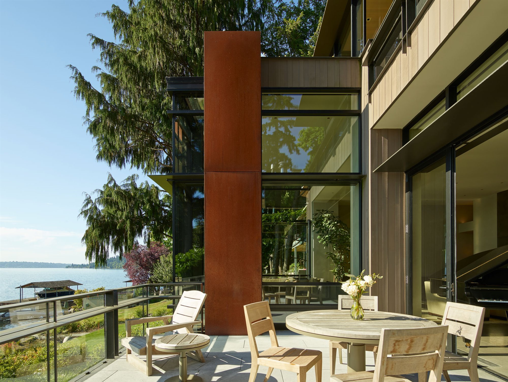 Lakeside-Residence 19. Lakeside-Residence terraza