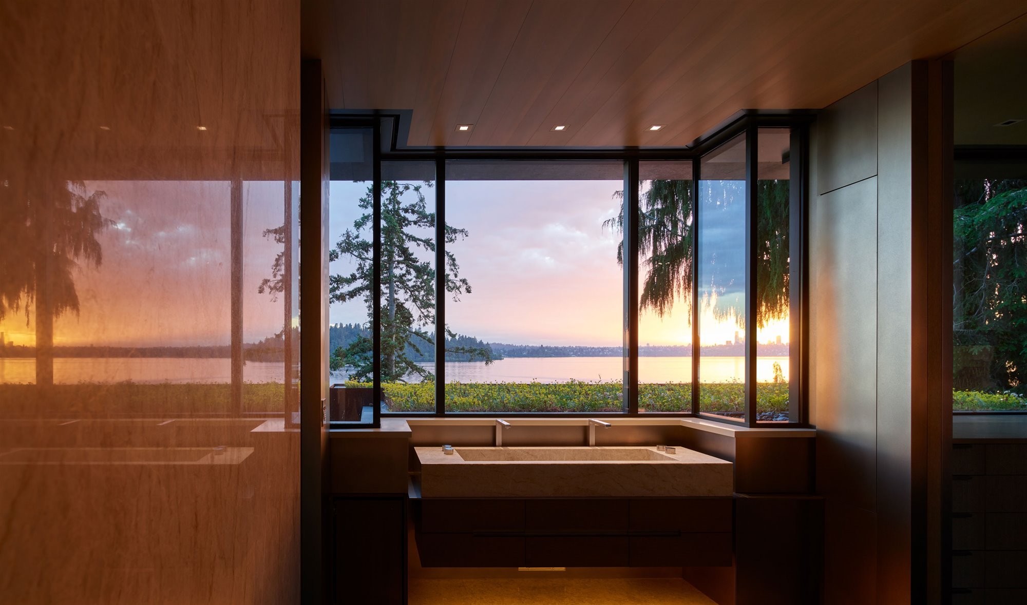 Demopulos 8. vistas al lago atardecer