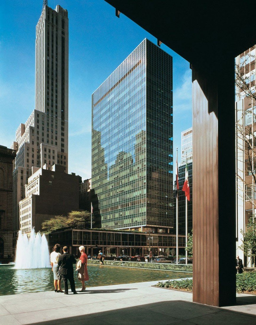 Bertelsmann Building de Skidmore Owings and Merrill vista en mr Robot