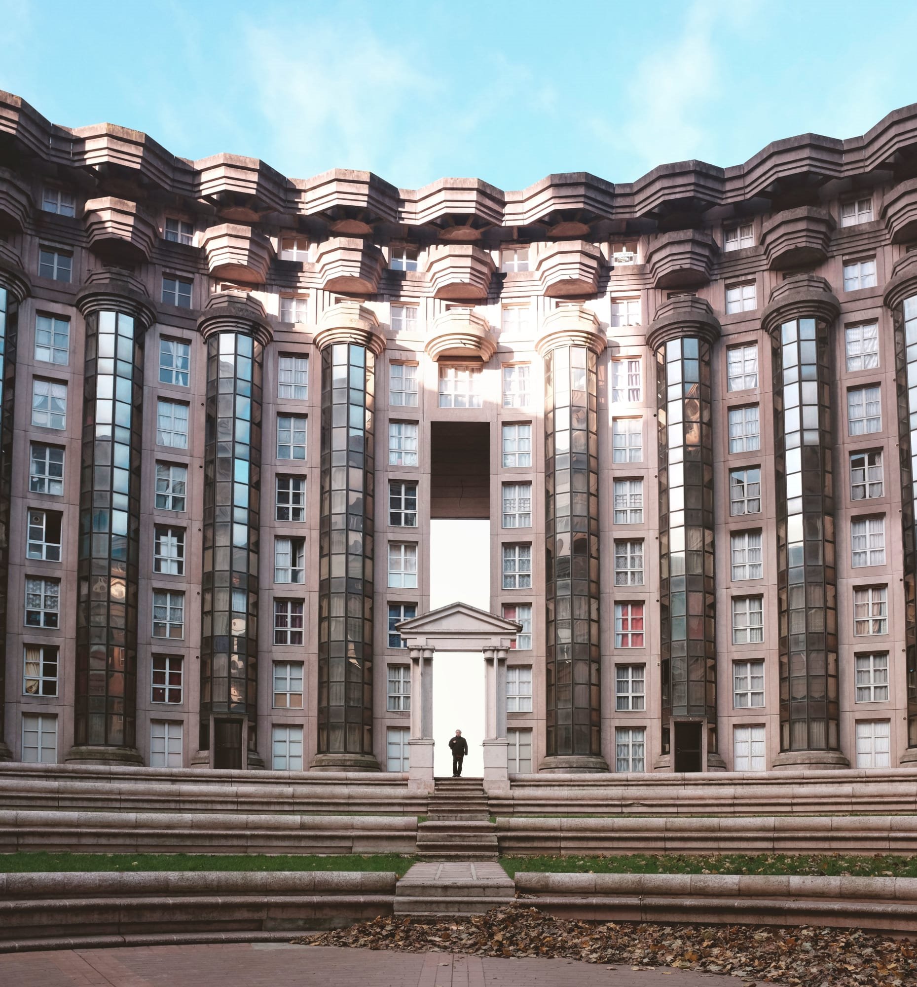 Espaces Abraxas Ricardo Bofill vista en Los juegos del Hambre