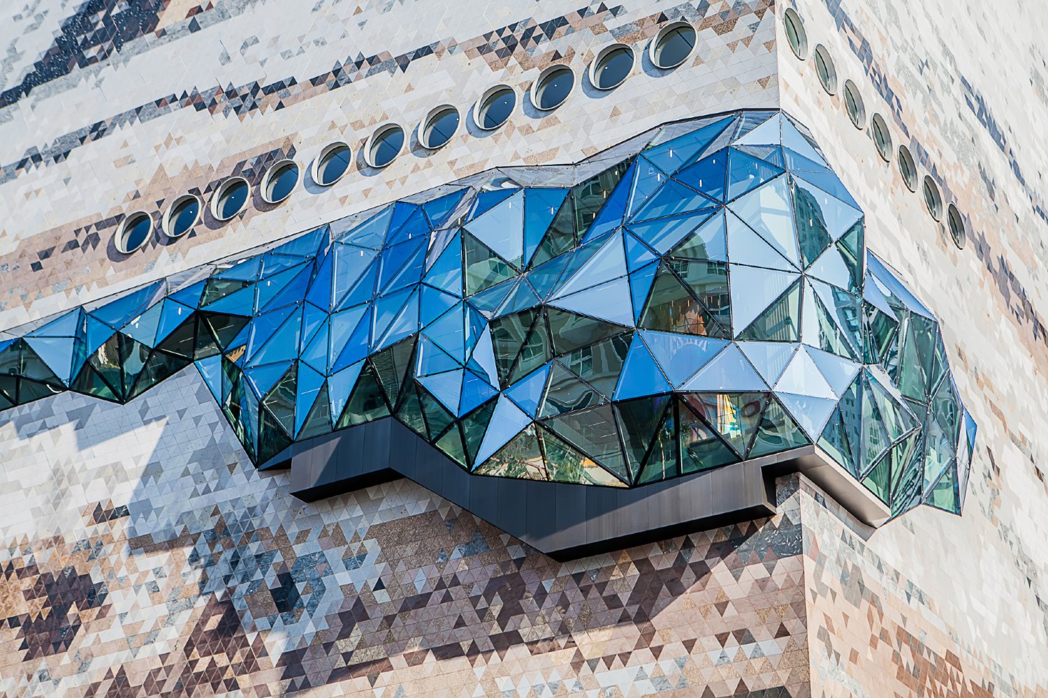 Centro comercial Galleria de OMA y Chris van Duijn en Gwanggyo Corea del Sur 