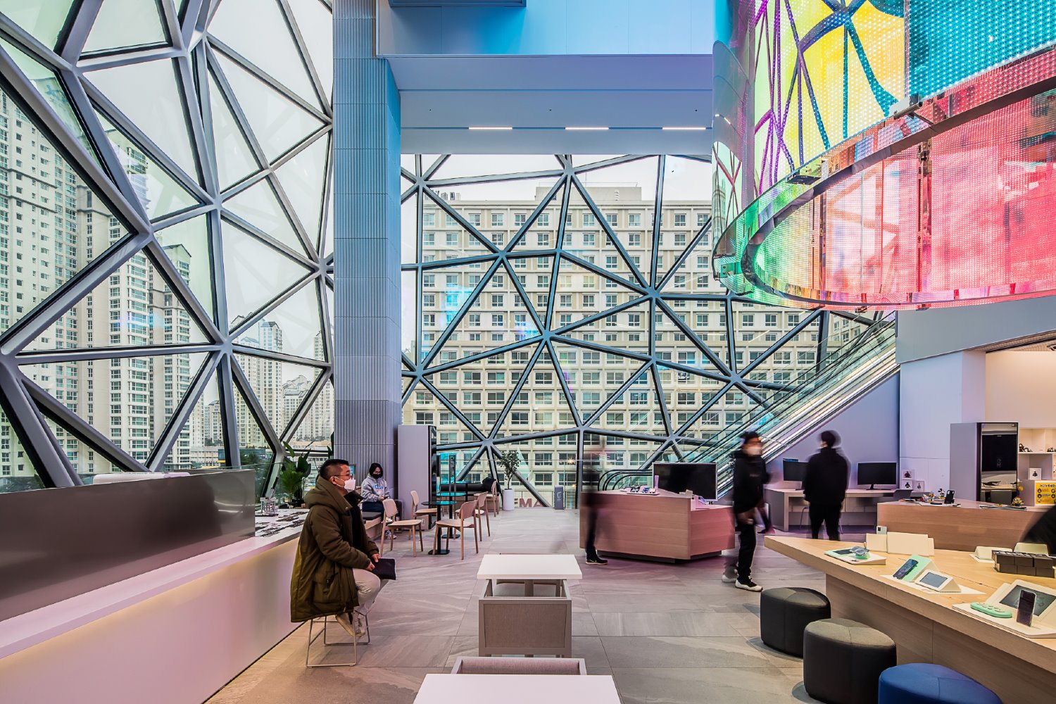 Centro comercial Galleria de OMA y Chris van Duijn en Gwanggyo Corea del Sur 