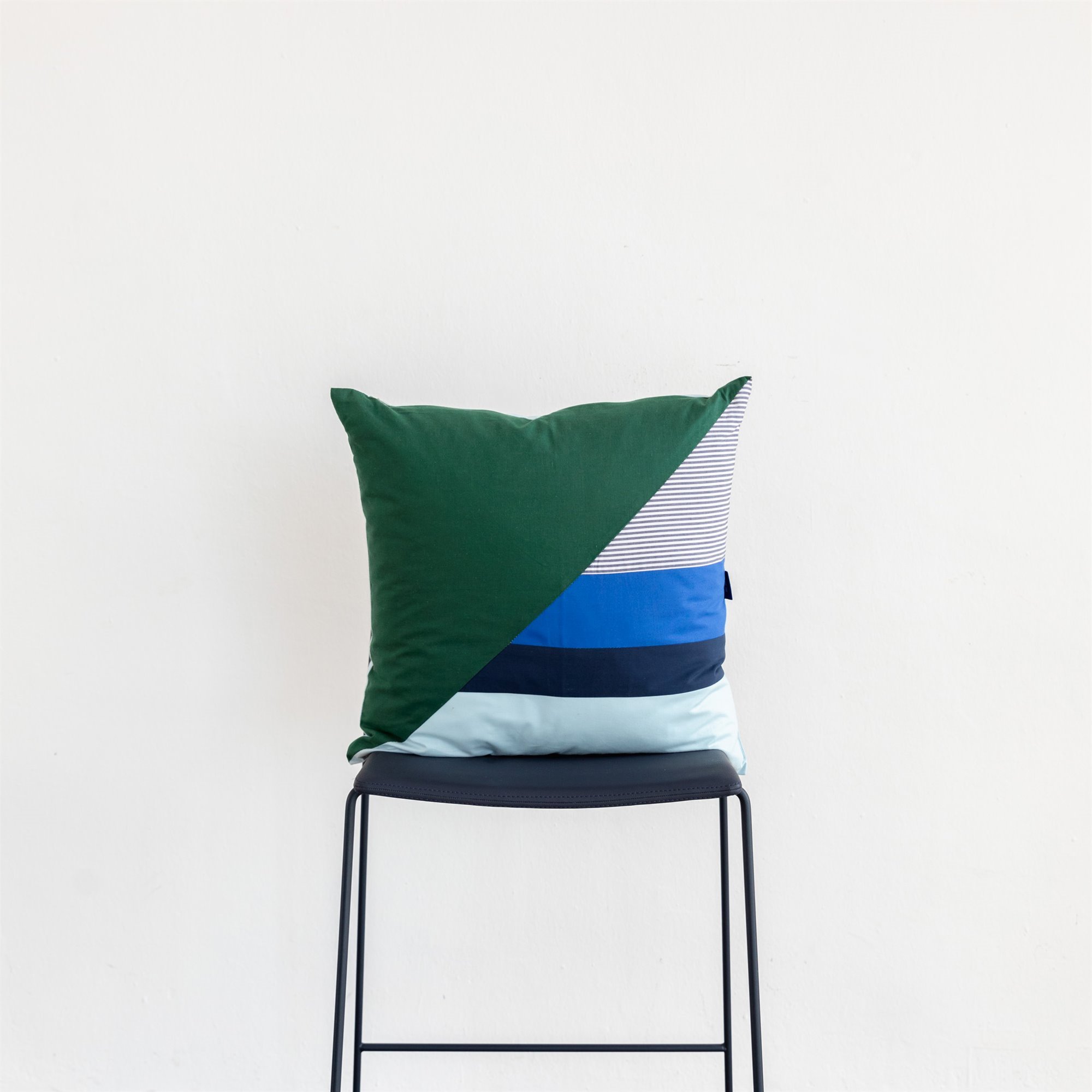 Cojin de patchwork moderno de hamabi