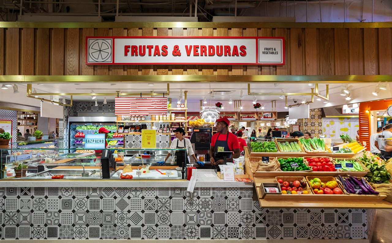 El mercado Littel Spain en Hudson Yards, Nueva York, ha ganado en la categoría de diseño comercial - hostelería de los premios CID.