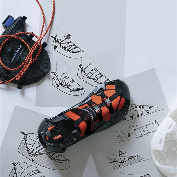 escuelas de diseño zapatilla Ammartaggio maría carrión elisava 01