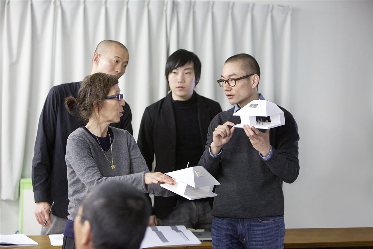 Kazuyo Sejima ejerció de mentora del arquitecto chino Yang Zhao en el período 2012-2013.