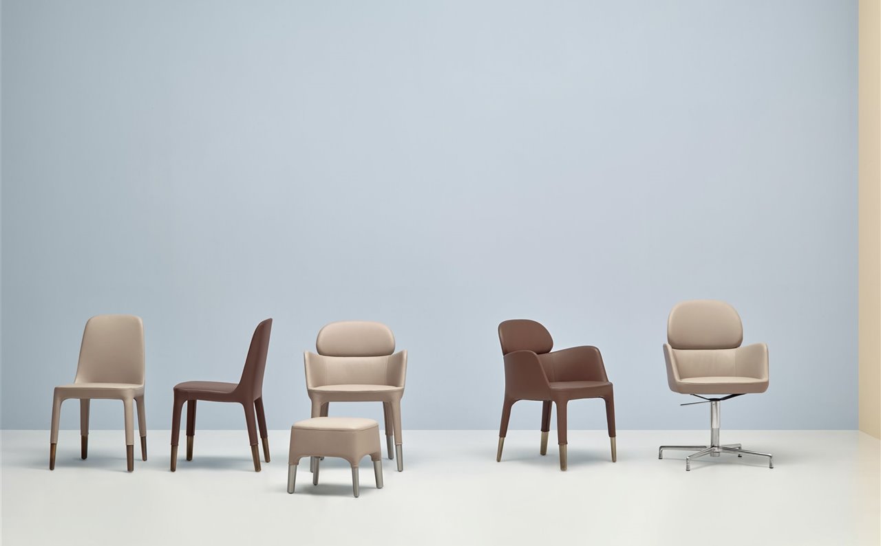 Patrick Jouin, el diseñador de la pieza, colaboró con Thomson multimedial bajo la dirección artística de Philippe Starck.