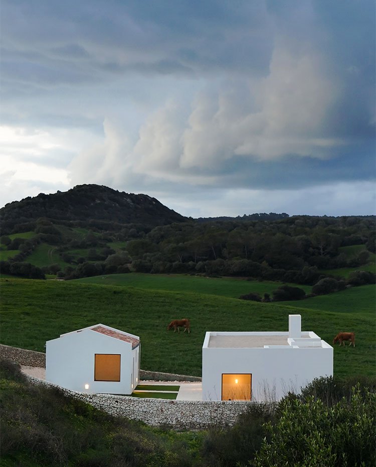 Vista general del terreno con el paisaje campestres 