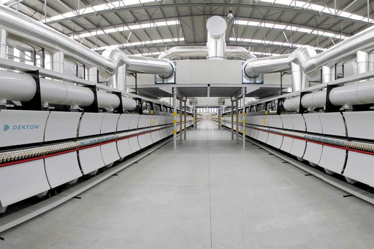 Planta de producción del material Dekton, de Grupo Cosentino.