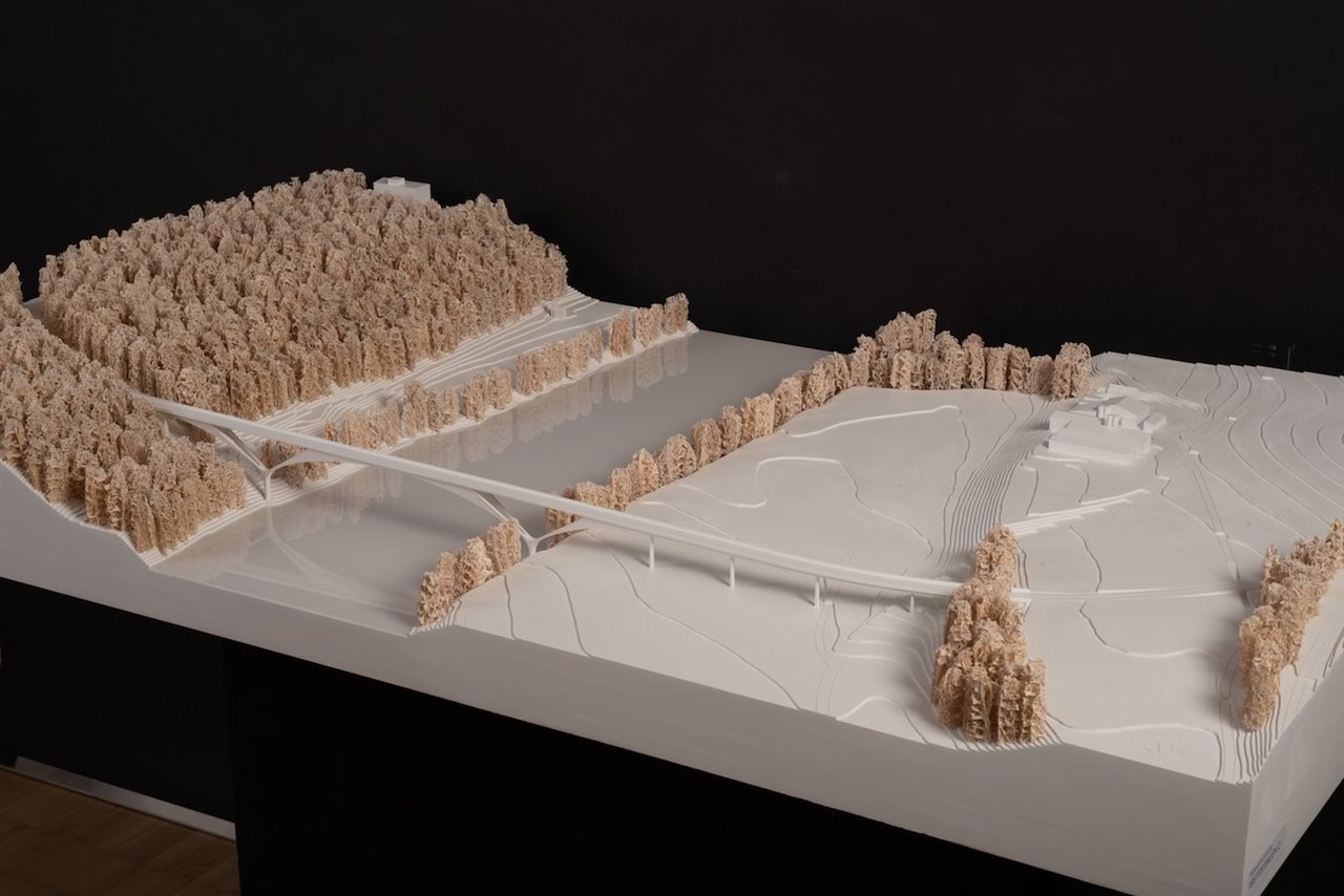 Maqueta del puente de Calatrava sobre el Rin a su paso por la localidad suiza de Eglisau.