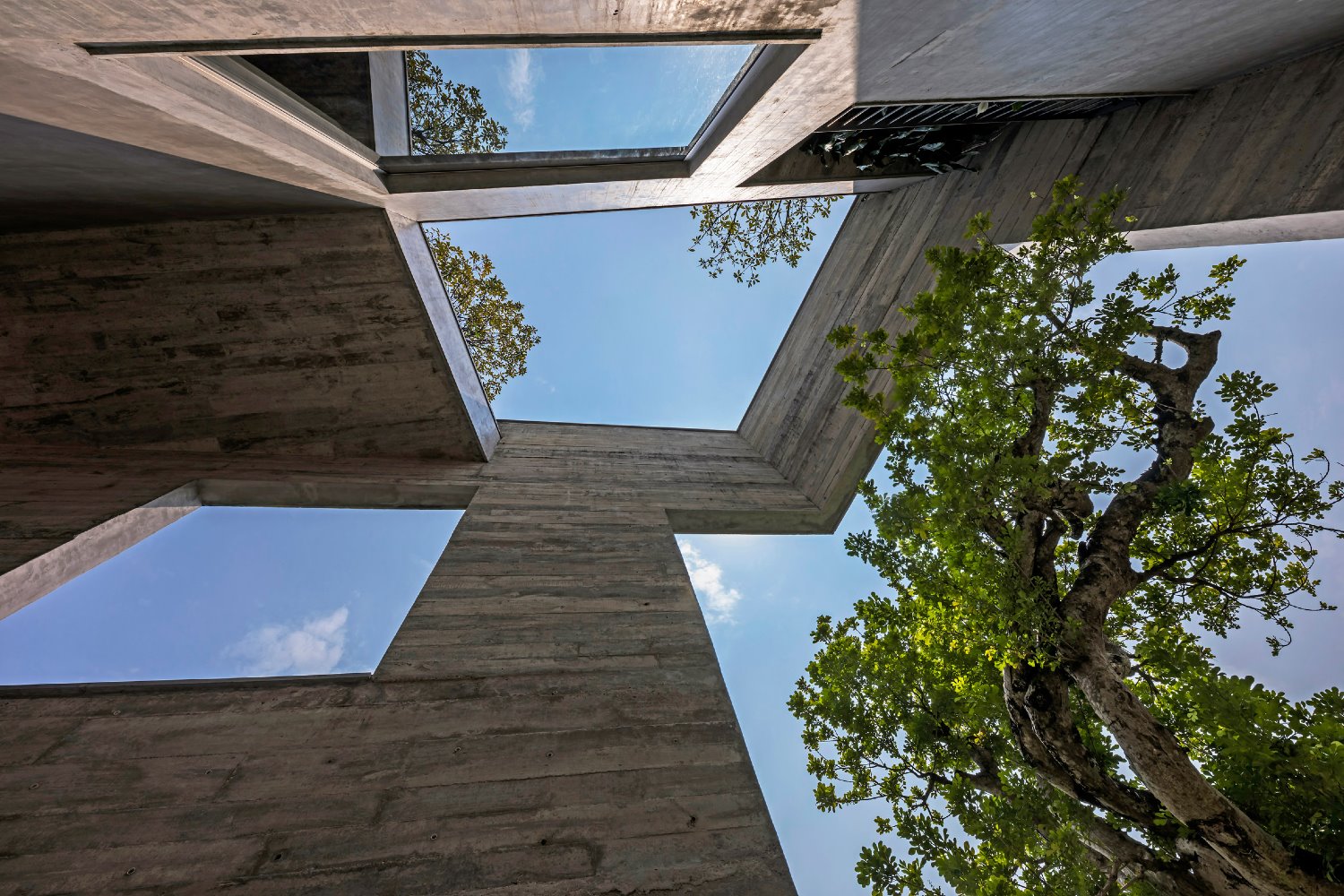 Ha Long Villa en Vietnam de Vo Trong Nghia Architects 