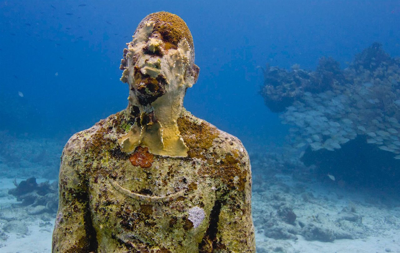 Jason Decaires Taylor