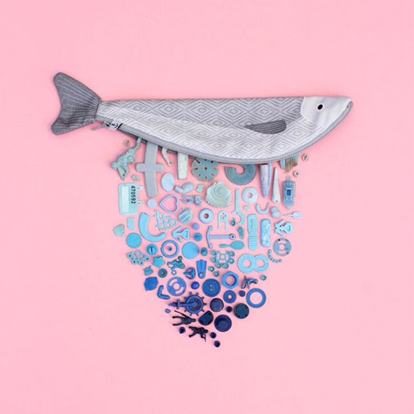 Conoce a estos artistas que usan plásticos recogidos del mar para crear sus obras