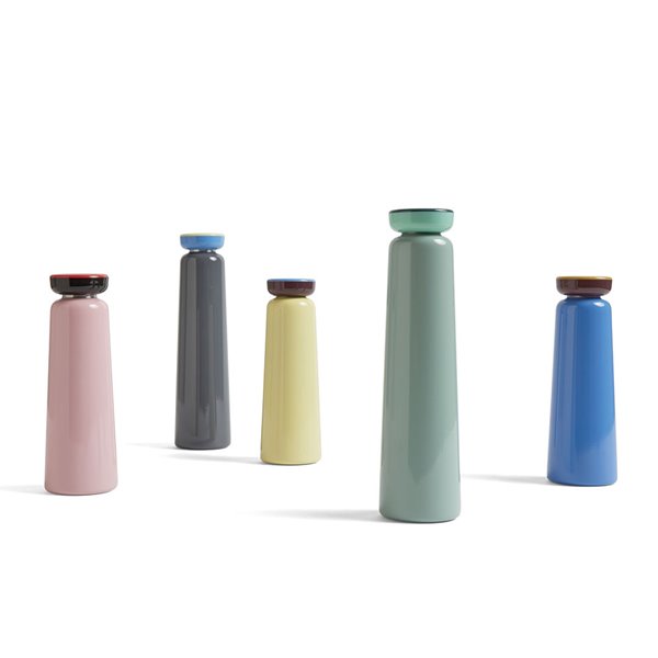 Botellas de acero inoxidable Sowden para Hay. 