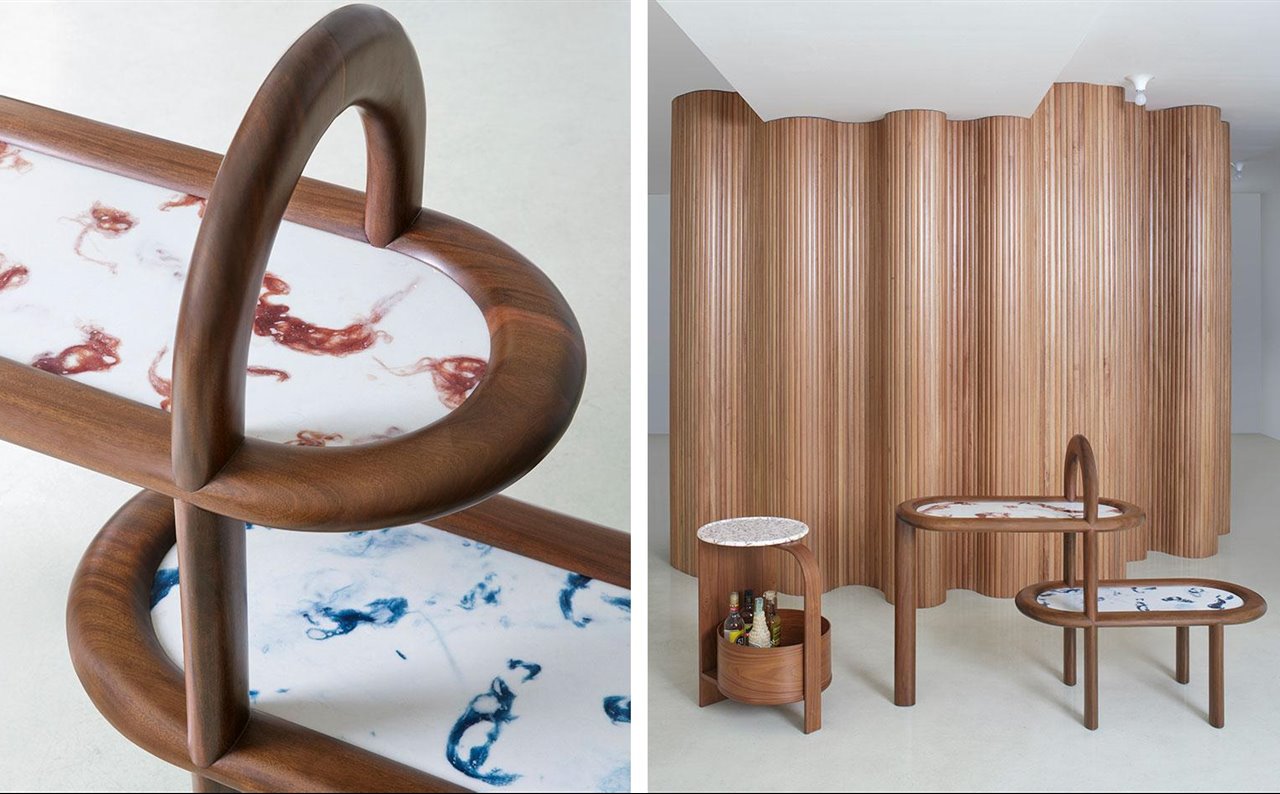 El marwoolus, el material compuesto por mármol e hilos de lana, crea unas caprichosas manchas en la superficie de los muebles diseñados por Urquiola.