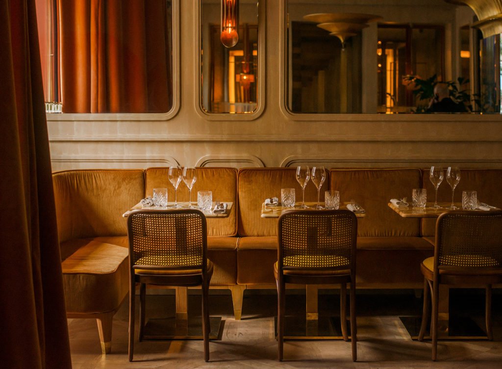 restaurante Nolinski en París con interiorismo art deco 2