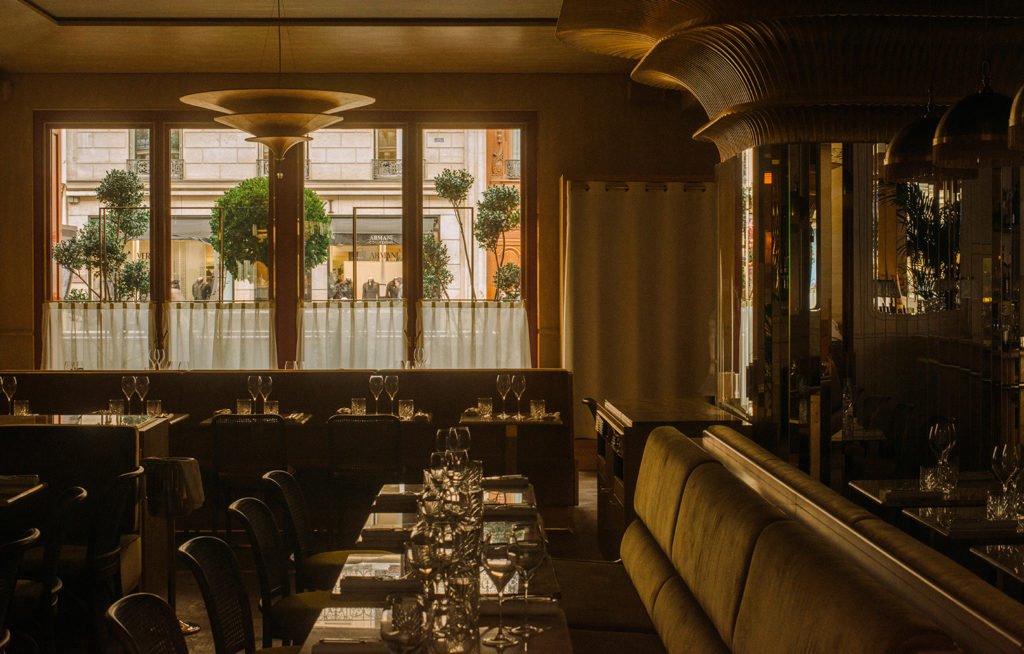 restaurante Nolinski en París con interiorismo art deco 3
