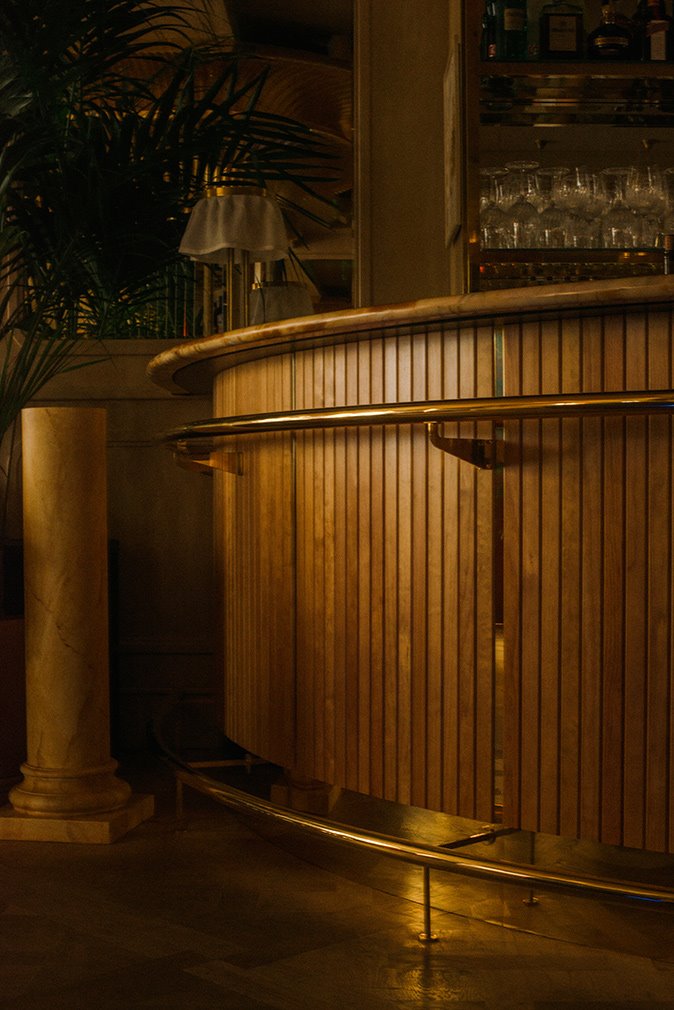 restaurante Nolinsky en París con interiorismo art deco 6