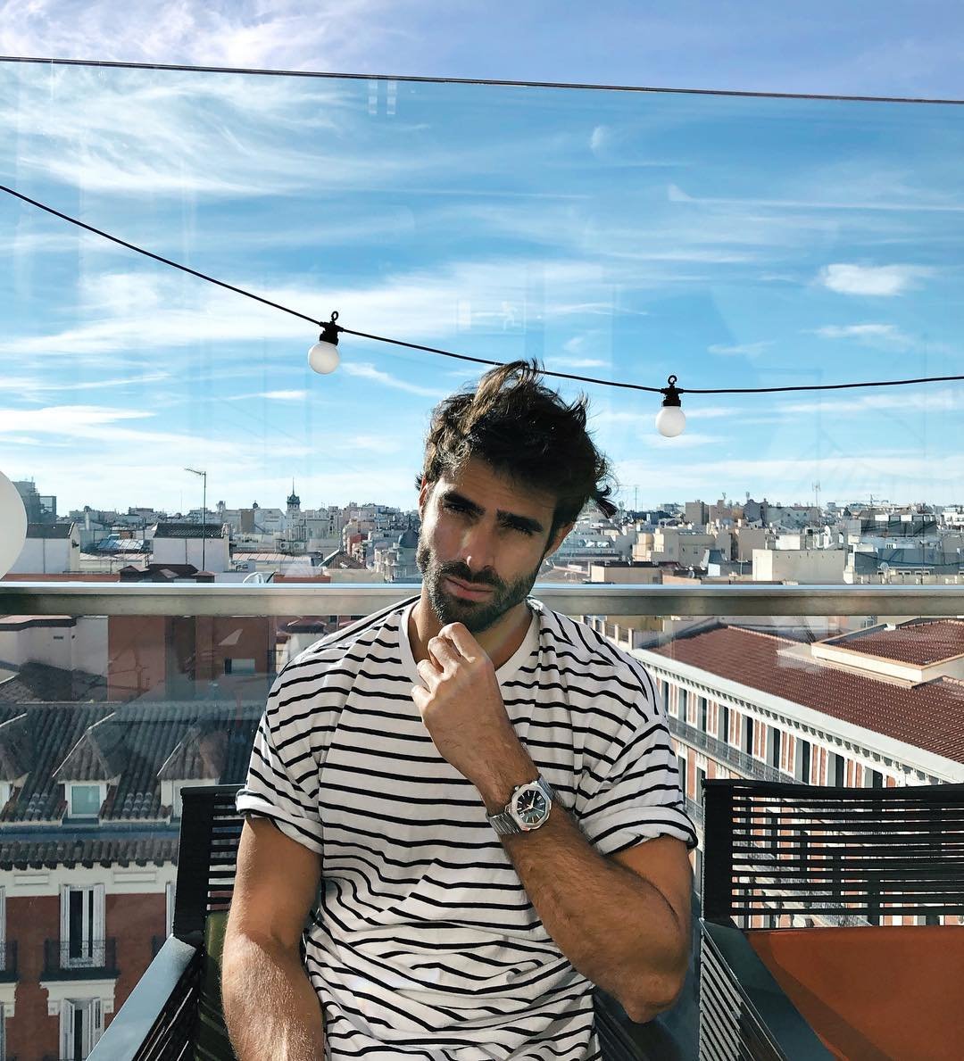 Juan Betancourt en su casa de Madrid.