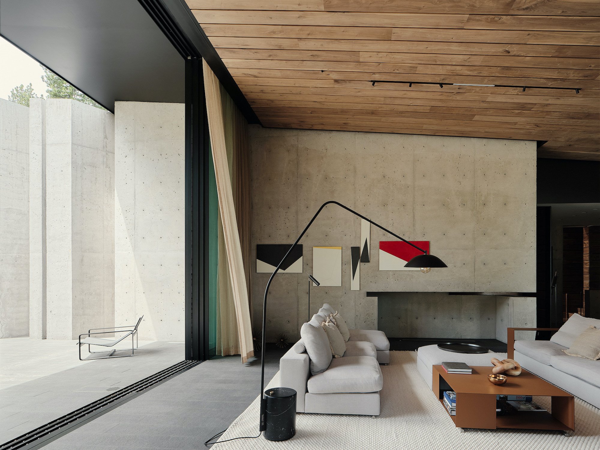 salon moderno casa en el bosque