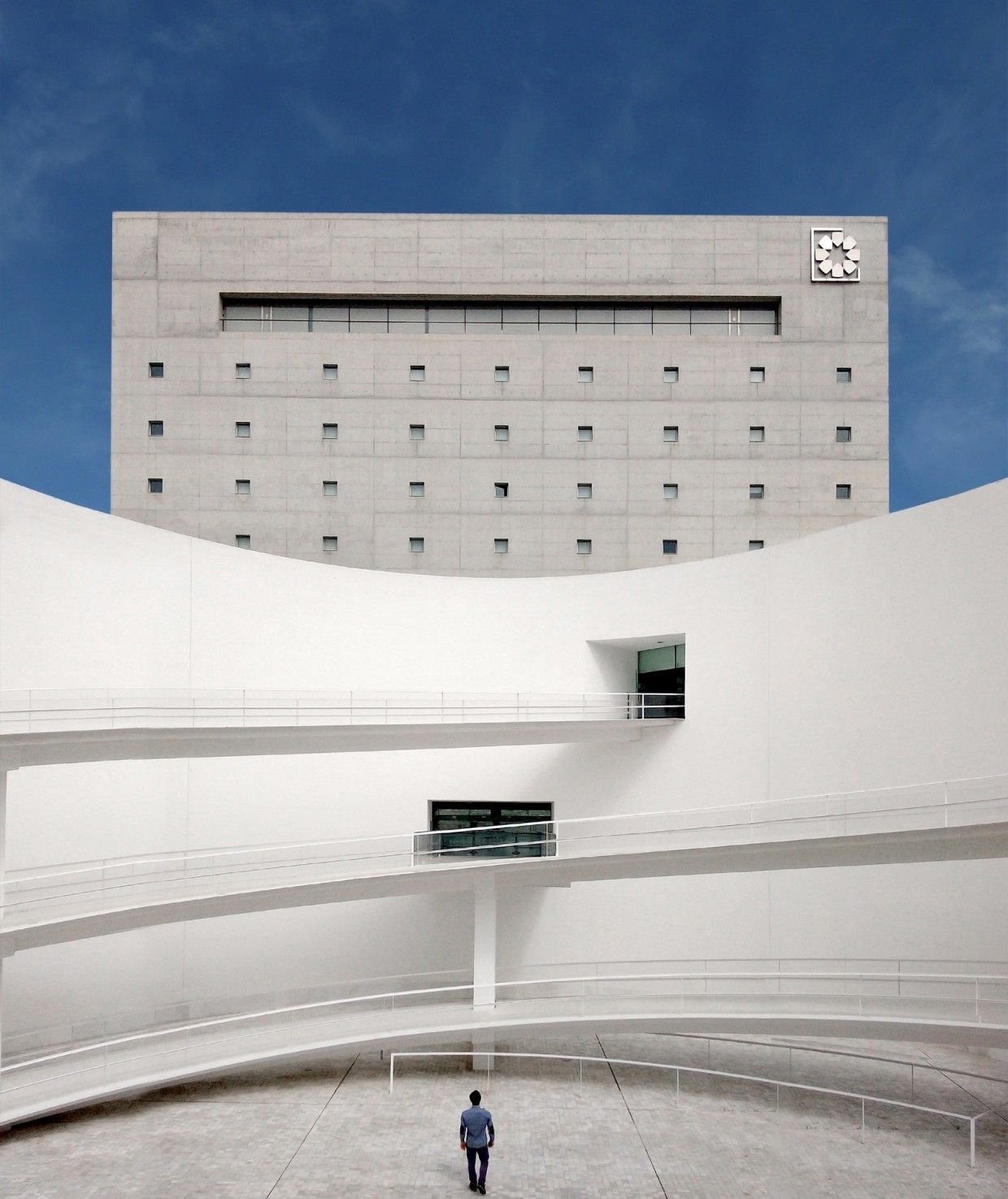 Centro Cultural CajaGranada Memoria de Andalucía de Alberto Campo Baeza en Granada
