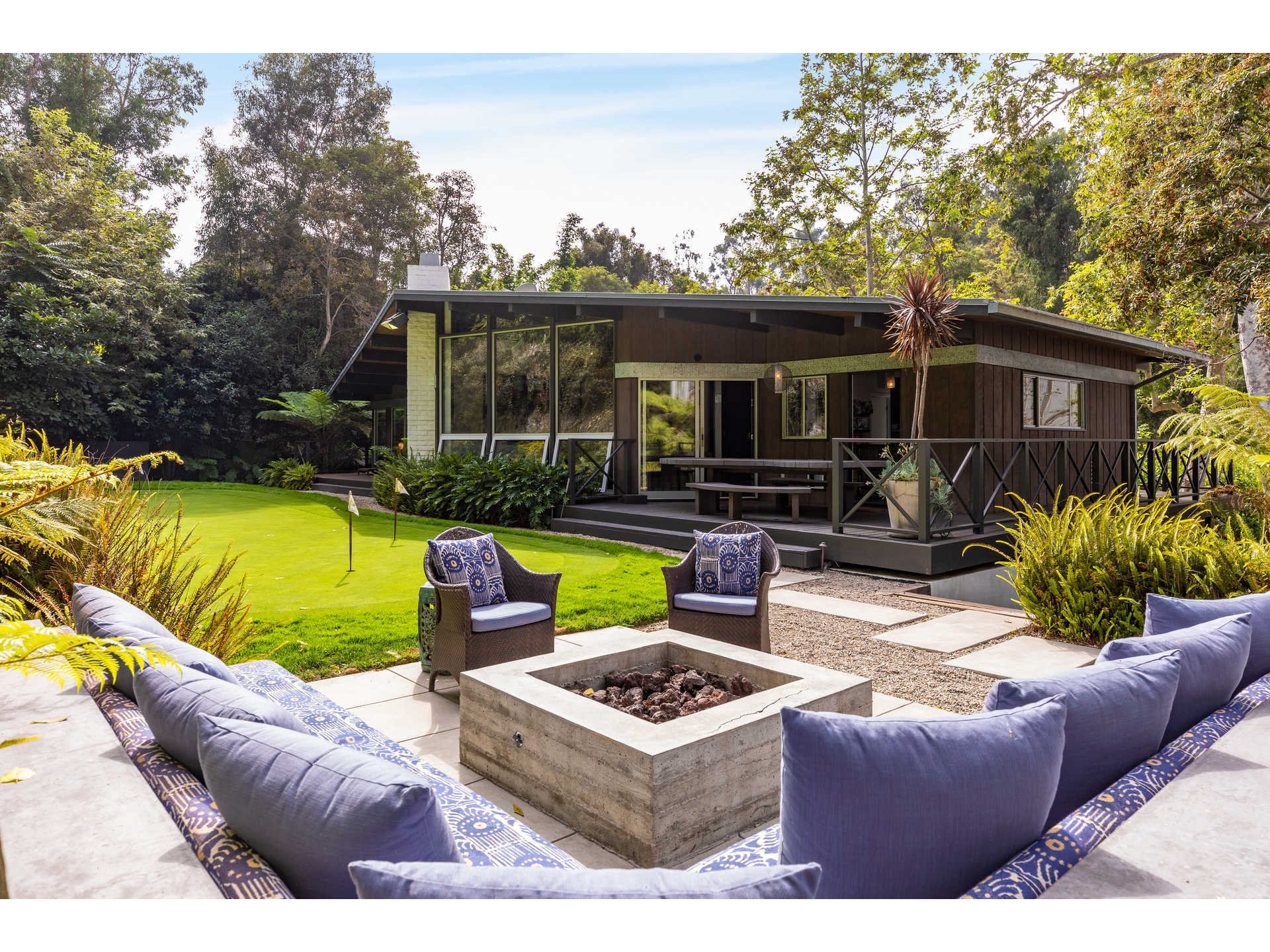 casa diseñada por Frank Gehry para el productor de Hollywood Jason Blum 7