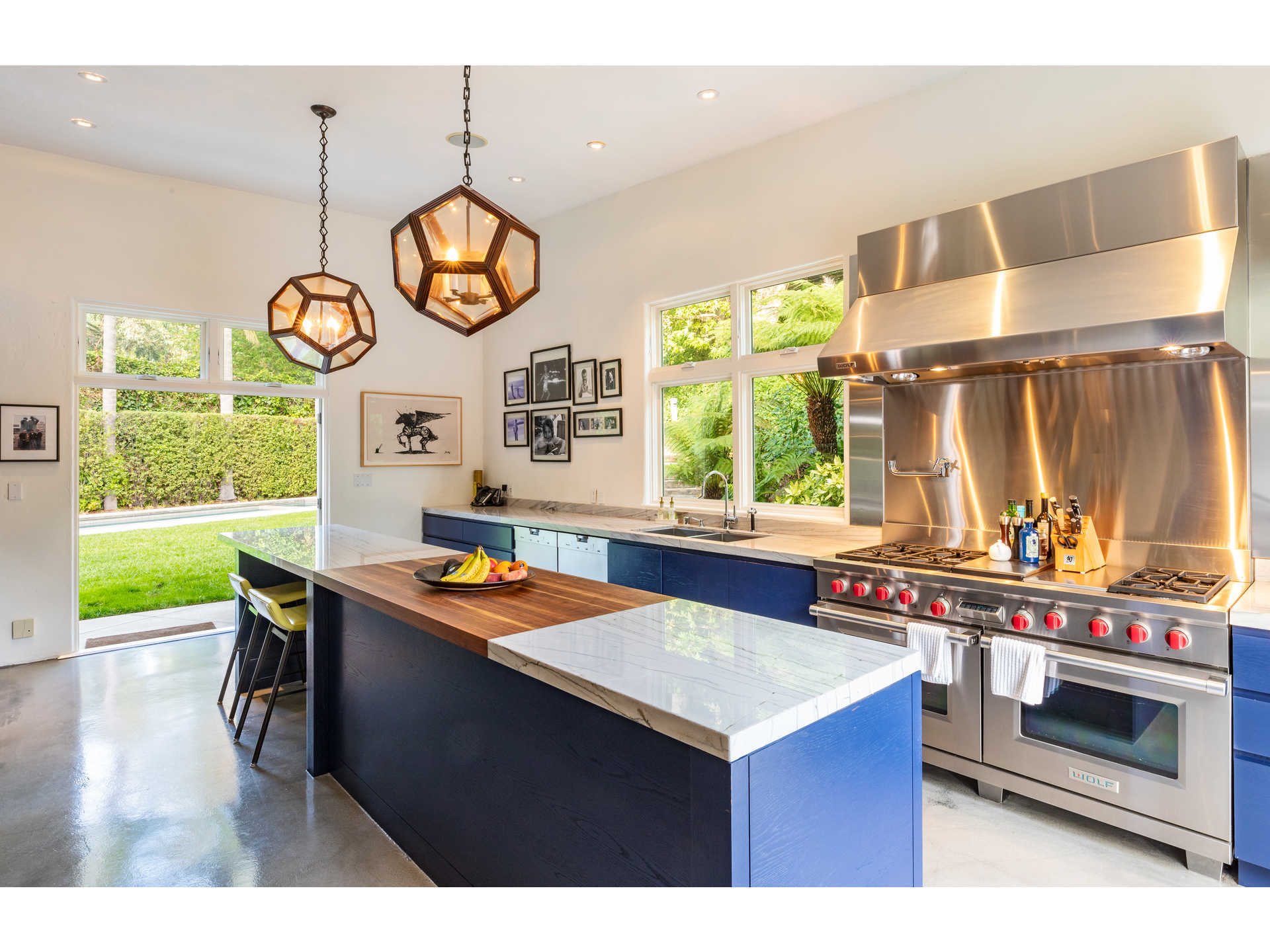 casa diseñada por Frank Gehry para el productor de Hollywood Jason Blum 9