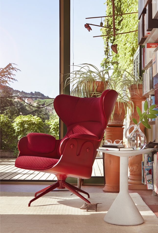 La butaca Lounger de Jaime Hayon para BD está inspirada en un modelo antiguo, pero respira modernidad. 