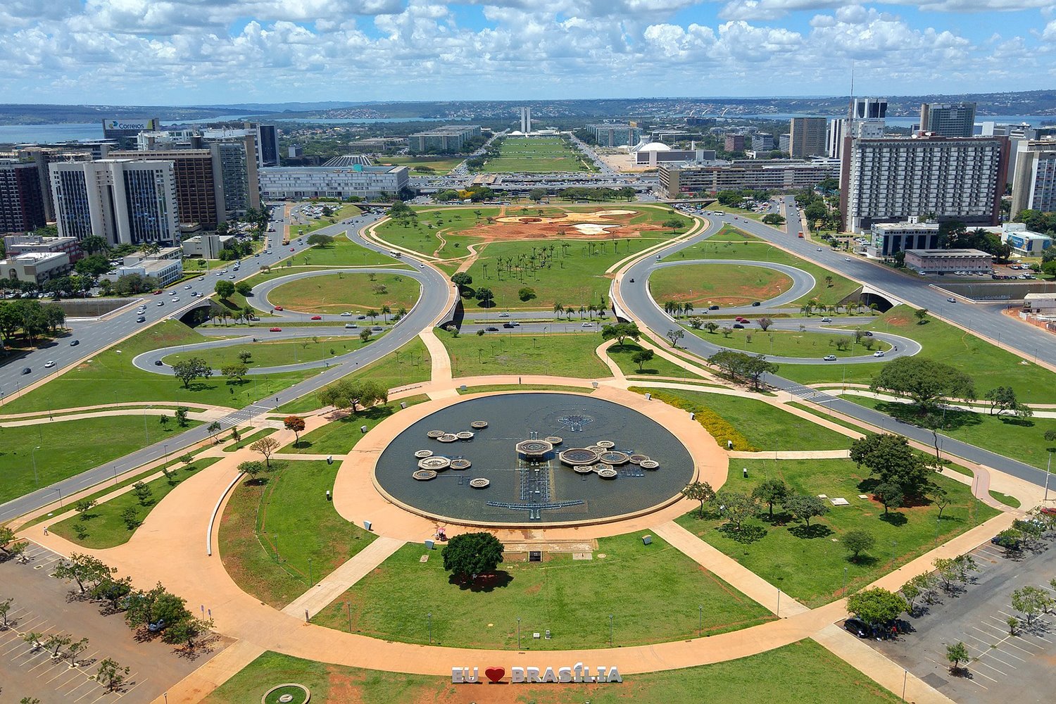 brasilia eje monumental