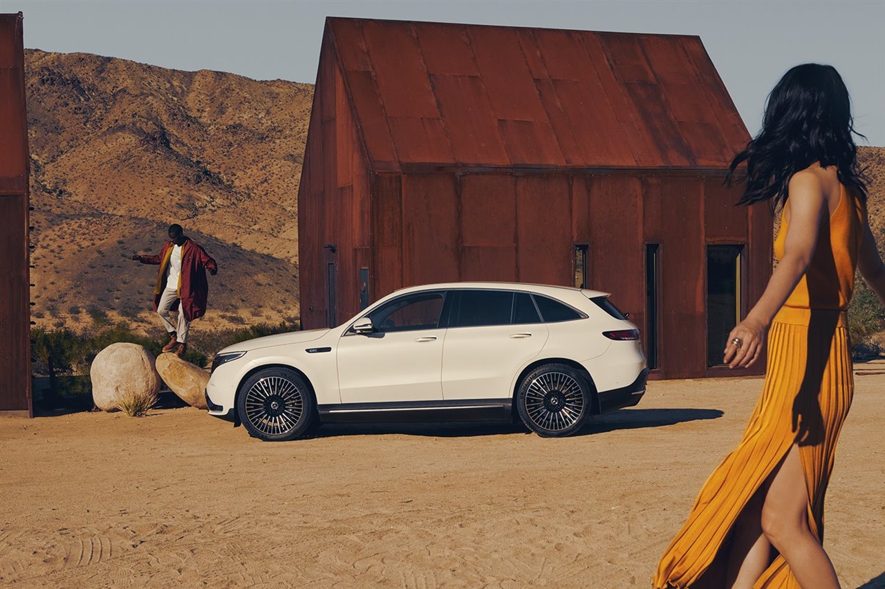 Con una autonomía de hasta 414 kilómetros, el Mercedes Benz EQC 100% eléctrico es la mejor opción para hacer esta ruta en modo sostenible y sin gastar gasolina.