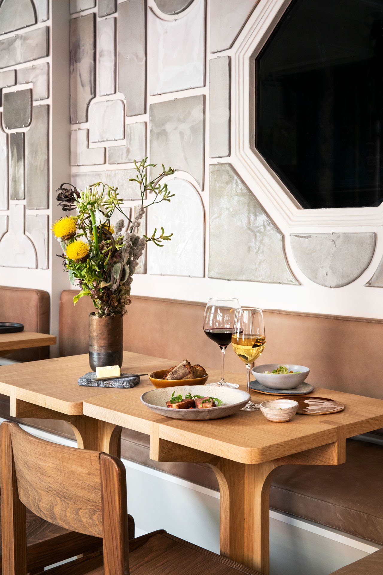 Una de las mesas del restaurante Frances Frenchie Pigale