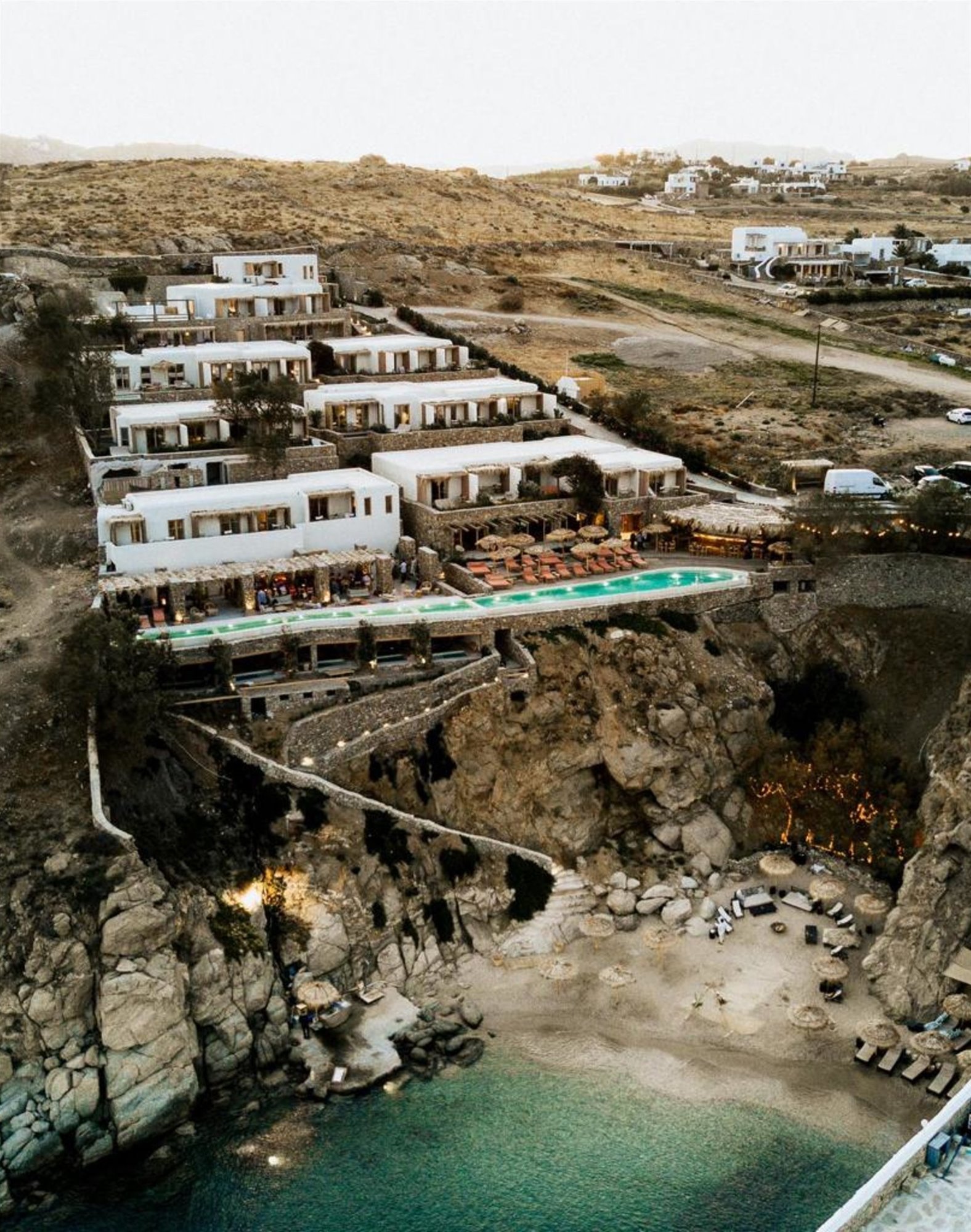Vistas del conjunto de villas del Wild hotel by interni en grecia
