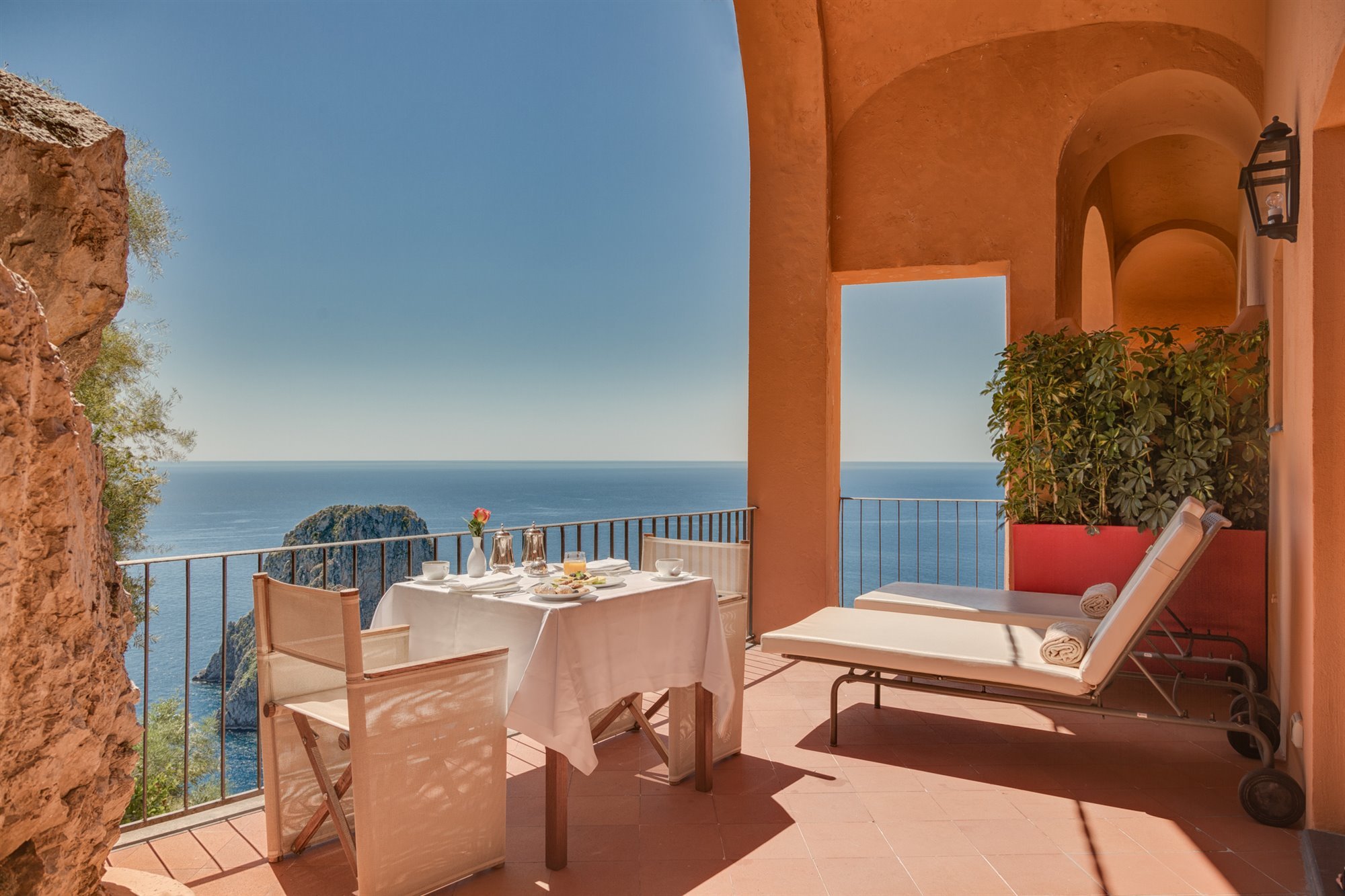 Hotel punta Tragara en Capri de lE Corbusier terraza