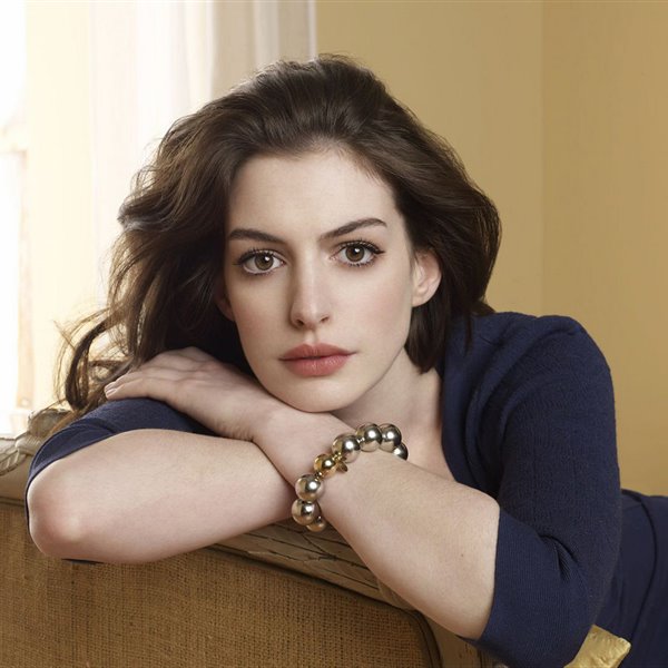 Anne Hathaway