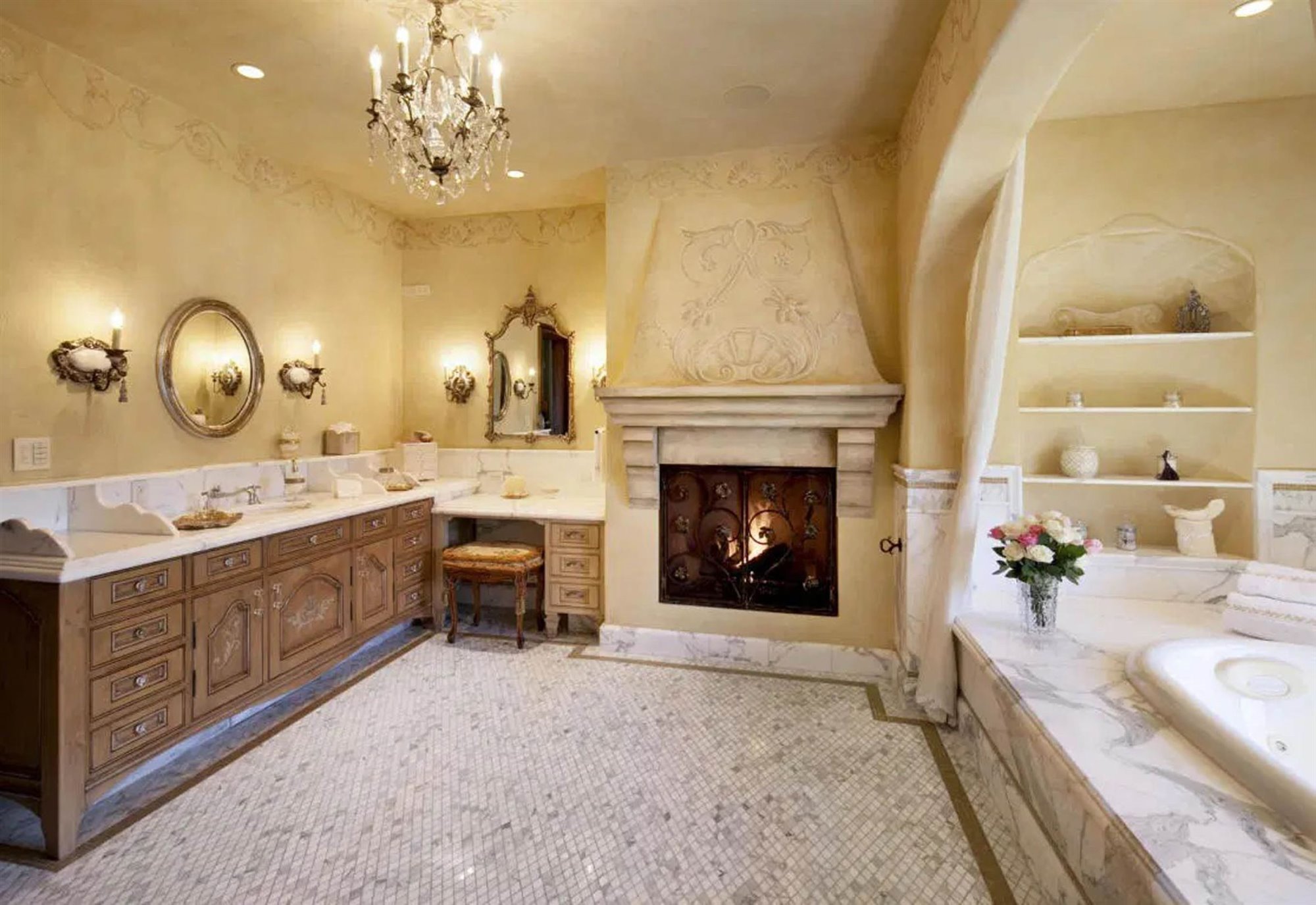 Baño  de la casa en Montecito del principe Harry y Meghan Markle