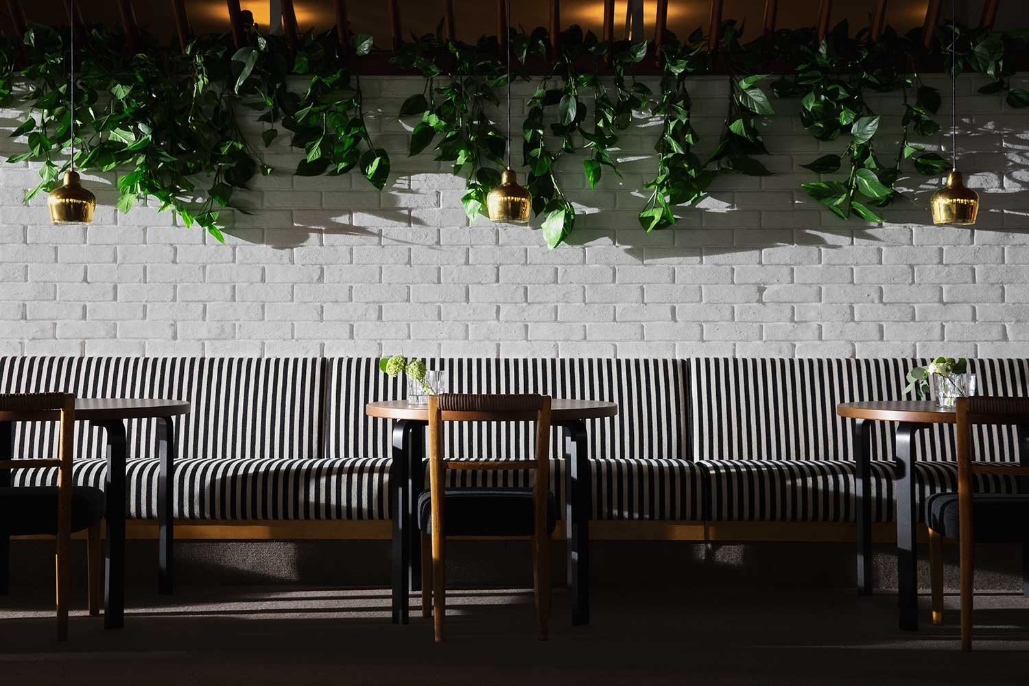restaurante-Savoy-Helsinki-banco-Ilse-Crawford