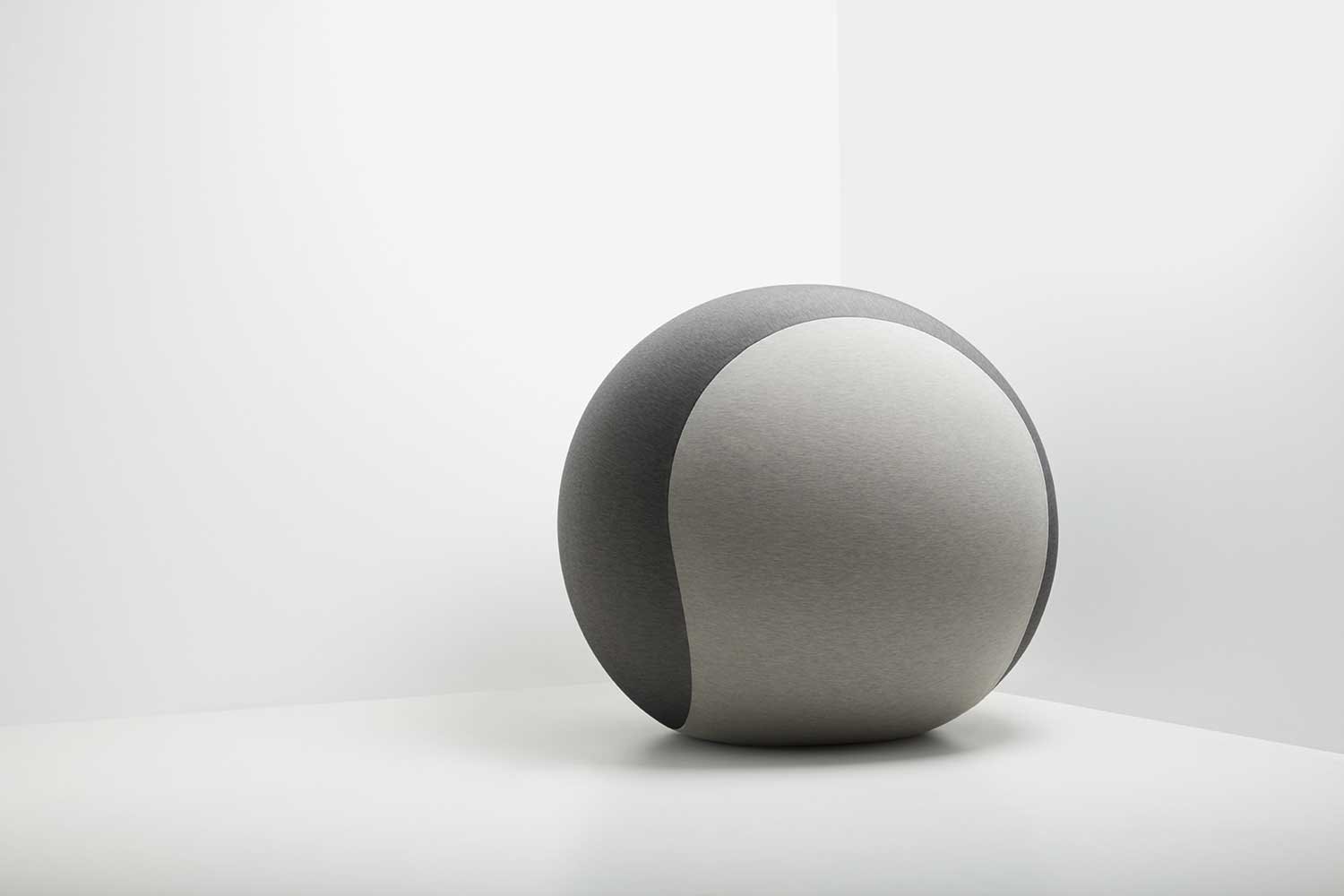 Knit-Project Michel-Charlot Bola 2020 copyright-Luke-Evans 1-Kvadrat-6