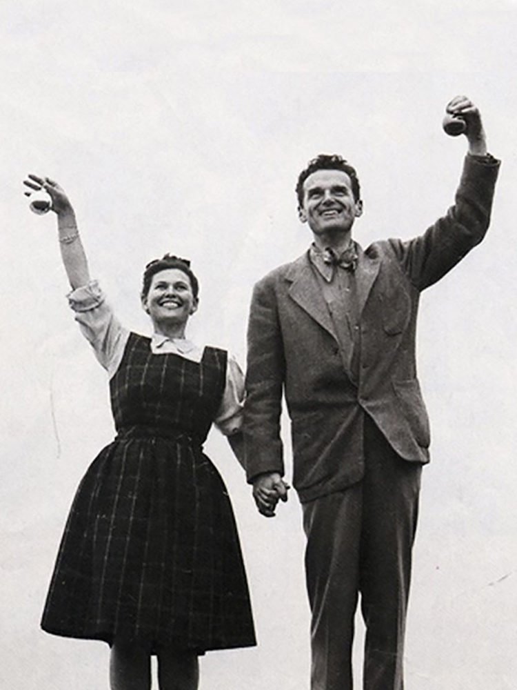 Datos curiosos de la vida de los diseñadores modernos Charles y Ray Eames