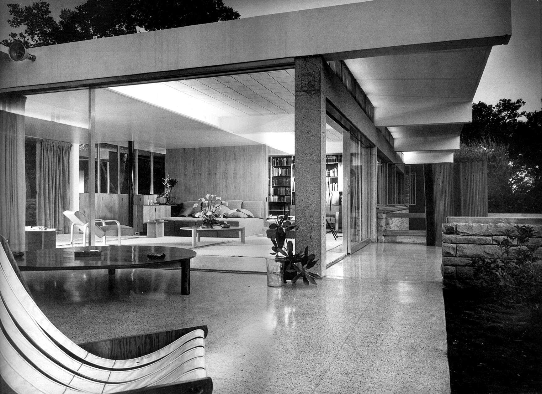 Porche exterior mesa baja Casa en Montecido california diseñada por Richard Neutra