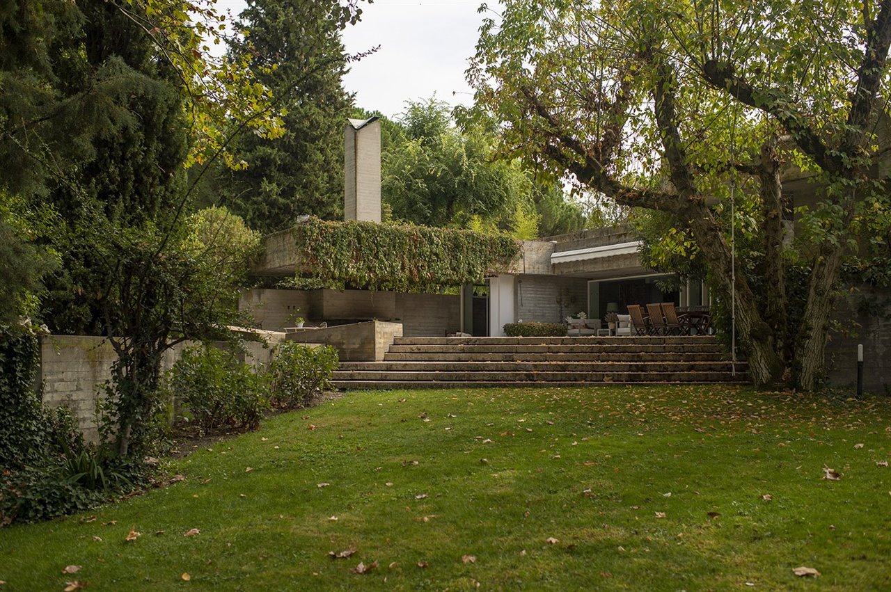 La Casa Carvajal es uno de los mejores ejemplos de arquitectura brutalista en España.