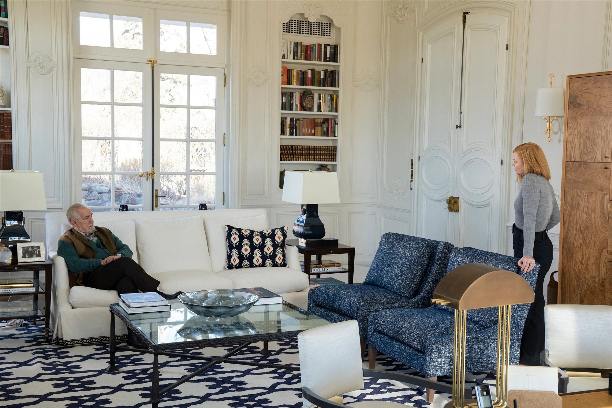 Imagen de la serie Succession de HBO casa en los Hamptons