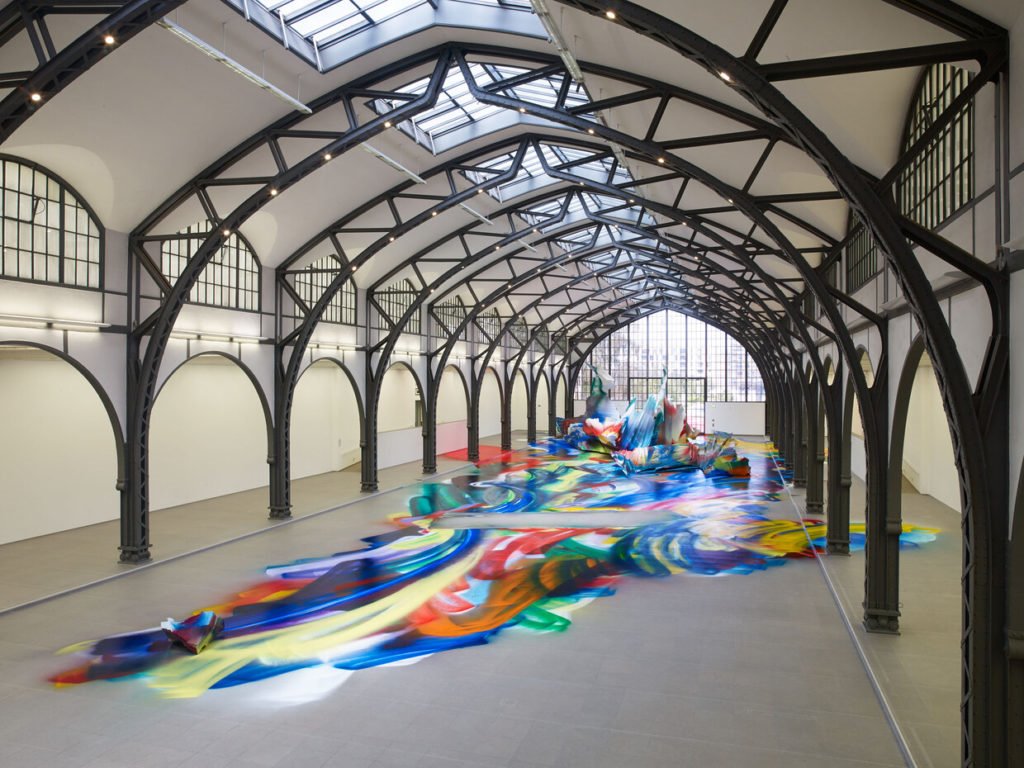 It-Wasnt-Us-2020-acrylic-on-floor-polystyrene-and-bronze-700x2550x5600-cm-Berlin-Hamburger-Bahnhof-–-Museum-für-Gegenwart-2020 4004.007-1024x768