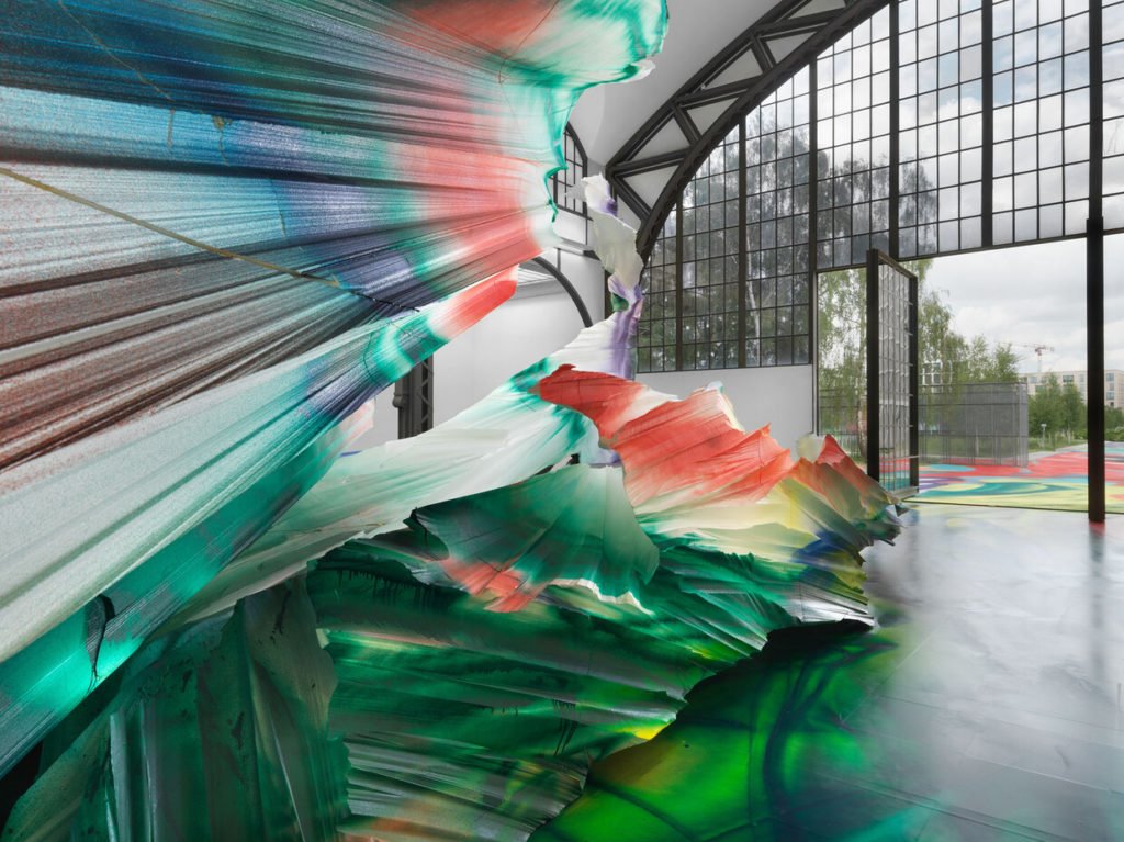 It-Wasnt-Us-2020-acrylic-on-floor-polystyrene-and-bronze-700x2550x5600-cm-Berlin-Hamburger-Bahnhof-–-Museum-für-Gegenwart-2020 4004.024-1024x767