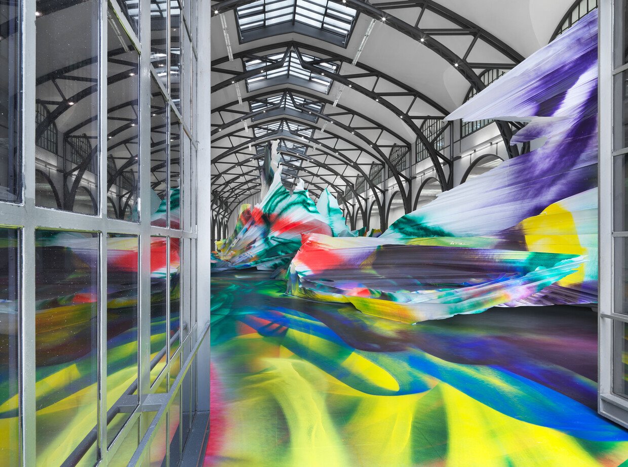 It-Wasnt-Us-2020-acrylic-on-floor-polystyrene-and-bronze-700x2550x5600-cm-Berlin-Hamburger-Bahnhof-–-Museum-für-Gegenwart-2020 4004.027
