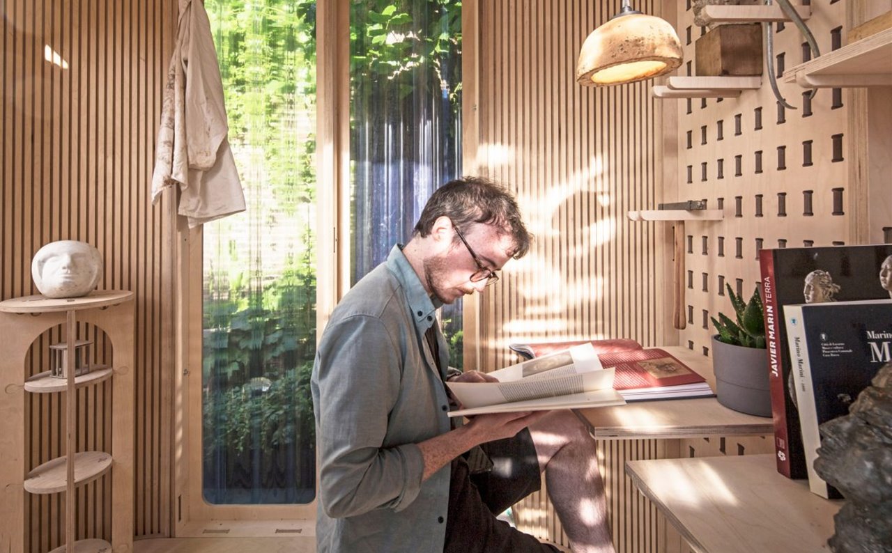 La oficina prefabricada de madera está diseñada para aquellas personas que trabajan desde casa. 
