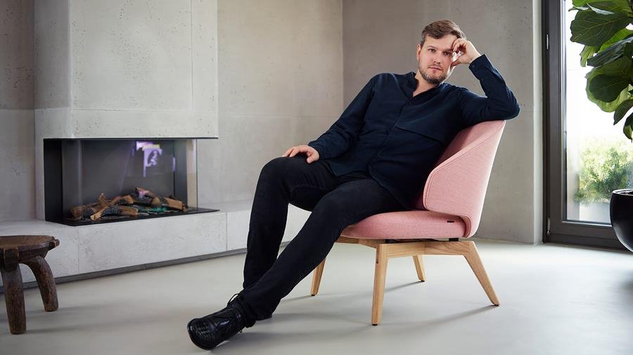 Sillon colaboracion Sebastian Herkner y Fritz Hansen