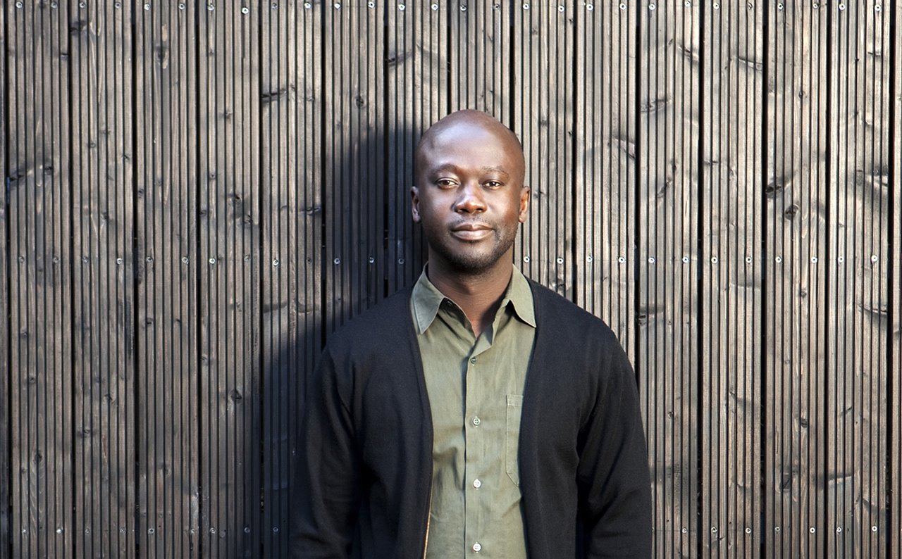 A través de su obra, David Adjaye intenta demostrar el poder de la arquitectura para contrarrestar falsas narrativas sobre el cambio climático y la supremacía del hombre blanco.