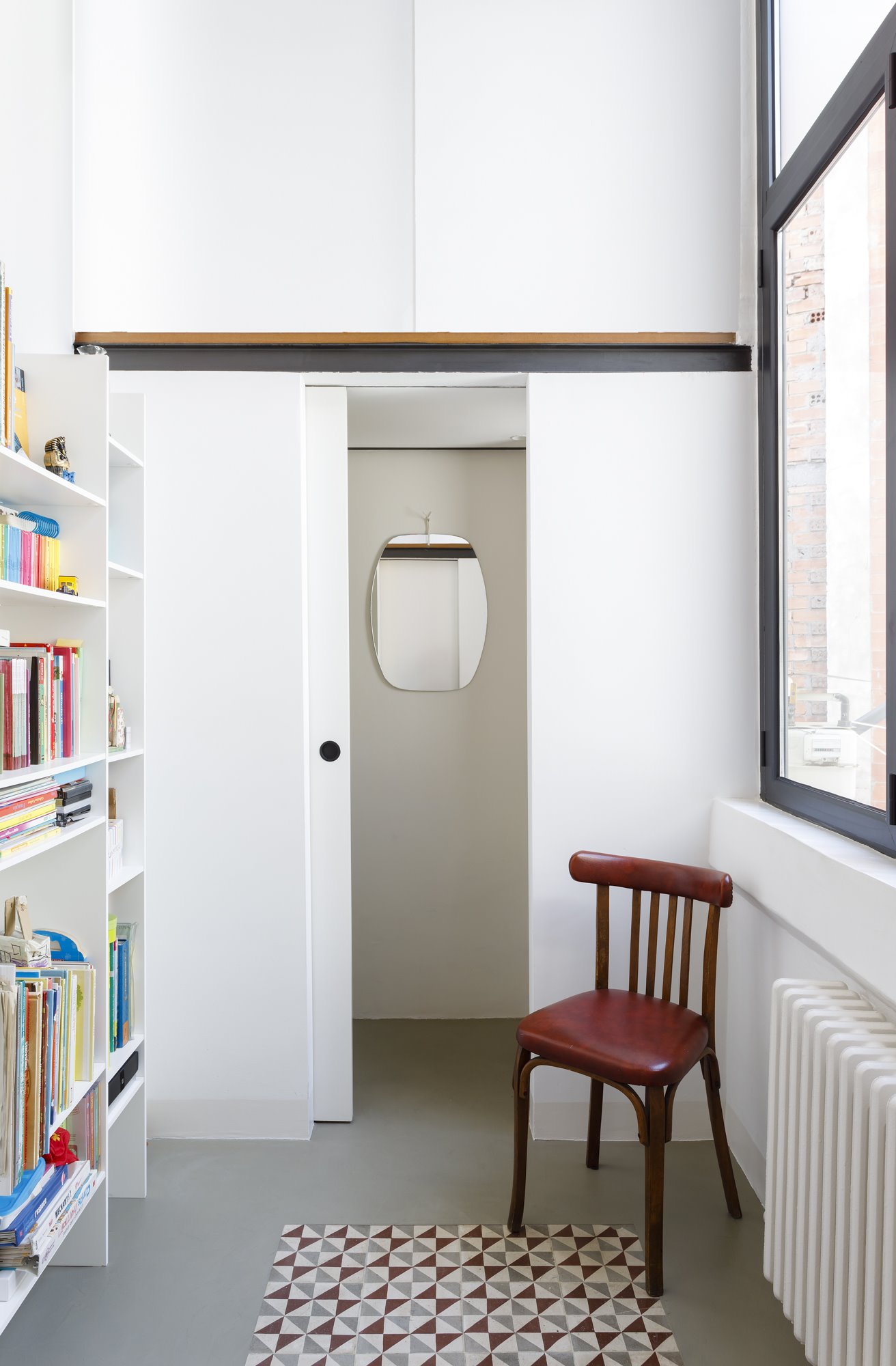 Armario con puerta corredera  de un piso en Barcelona