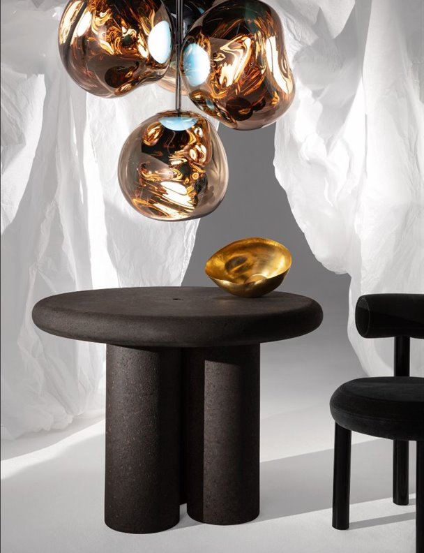 El material utilizado en los nuevos muebles de Tom Dixon lo tiene todo