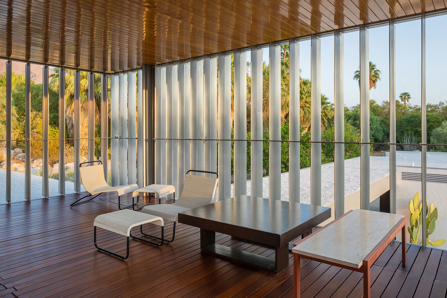 Casa Kaufmann de Richard Neutra en Palm Springs comedor